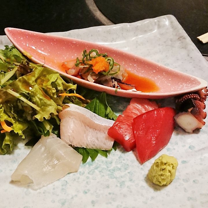 緑橋　寿司「石鹿」刺身盛り合わせ　鯛・ブリ・マグロ赤身中トロ・タコ・クラゲ