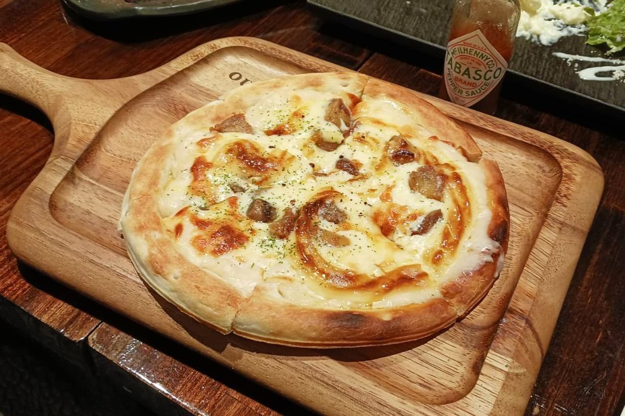 南森町 グラード（grado）　照り焼きチキンマヨピッツア