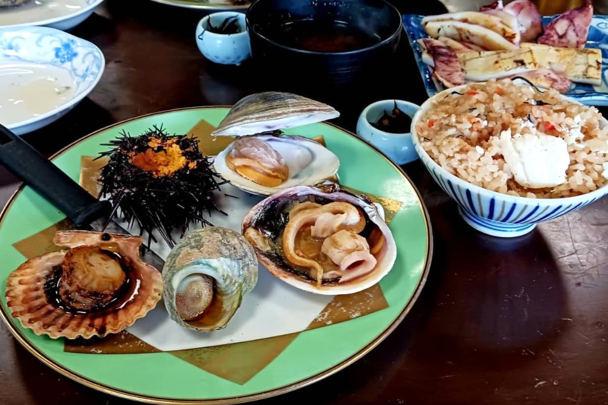 海女小屋はまなみ 貝焼定食